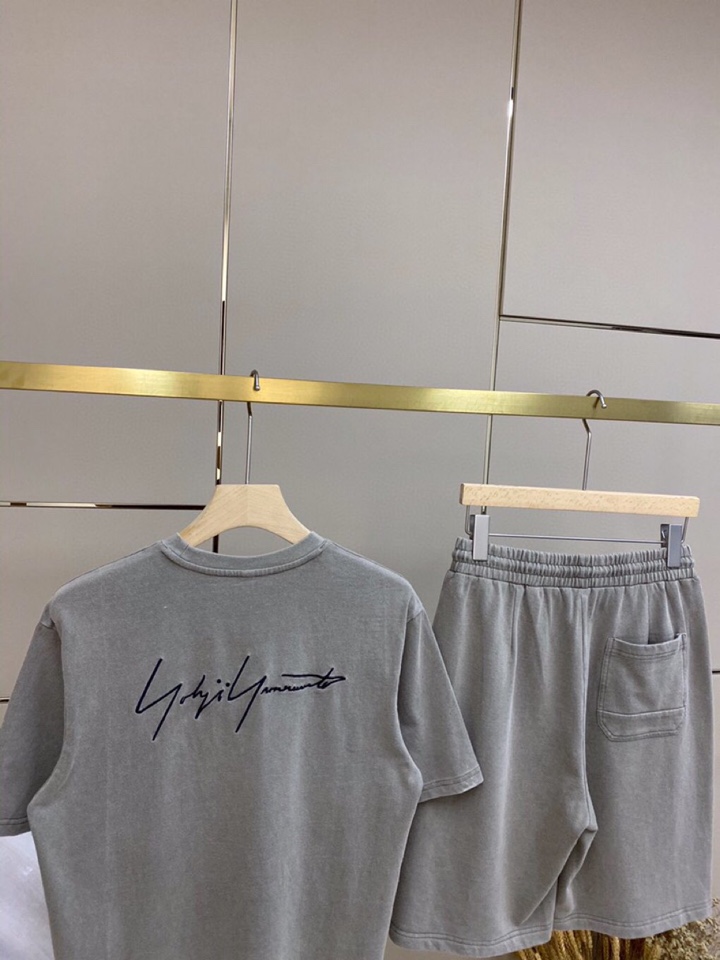 Y-3 山本耀司春夏/SS 主推仿旧水洗褪色短袖圆领短裤套装，定制贵柜品质巴黎百分棉260克长绒棉面料，