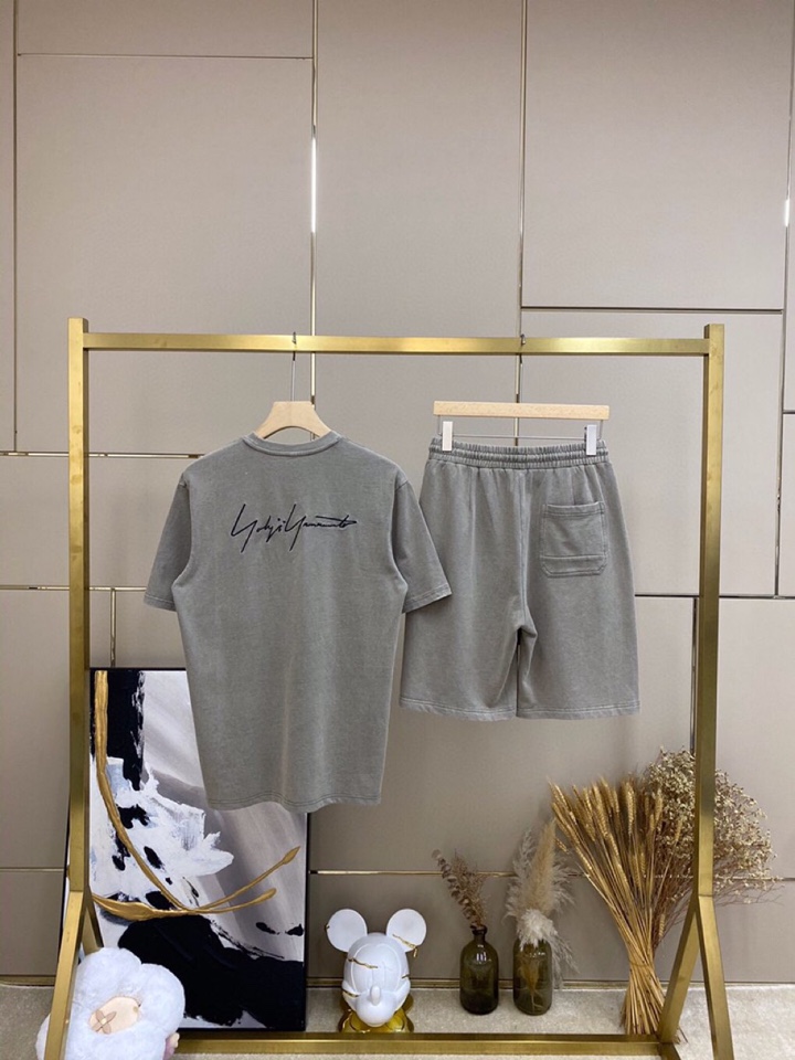 Y-3 山本耀司春夏/SS 主推仿旧水洗褪色短袖圆领短裤套装，定制贵柜品质巴黎百分棉260克长绒棉面料，