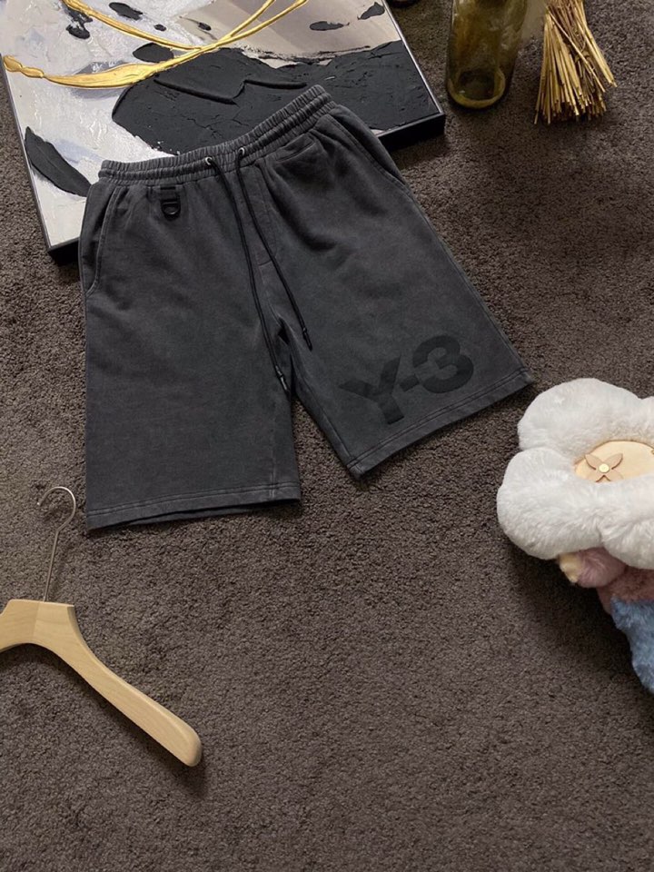 Y-3 山本耀司春夏/SS 本季主推仿旧水洗褪色短裤定制贵柜品质巴黎百分棉300克夏季长绒棉面料，前幅标