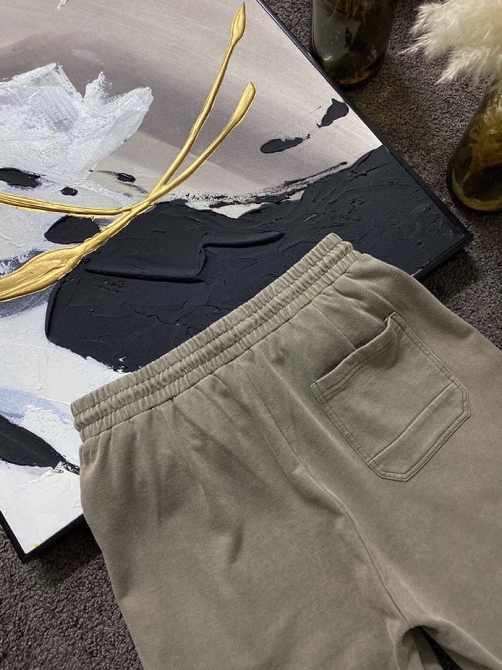 Y-3 山本耀司春夏/SS 本季主推仿旧水洗褪色短裤定制贵柜品质巴黎百分棉300克夏季长绒棉面料，前幅标