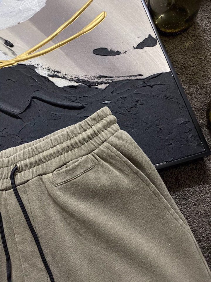 Y-3 山本耀司春夏/SS 本季主推仿旧水洗褪色短裤定制贵柜品质巴黎百分棉300克夏季长绒棉面料，前幅标