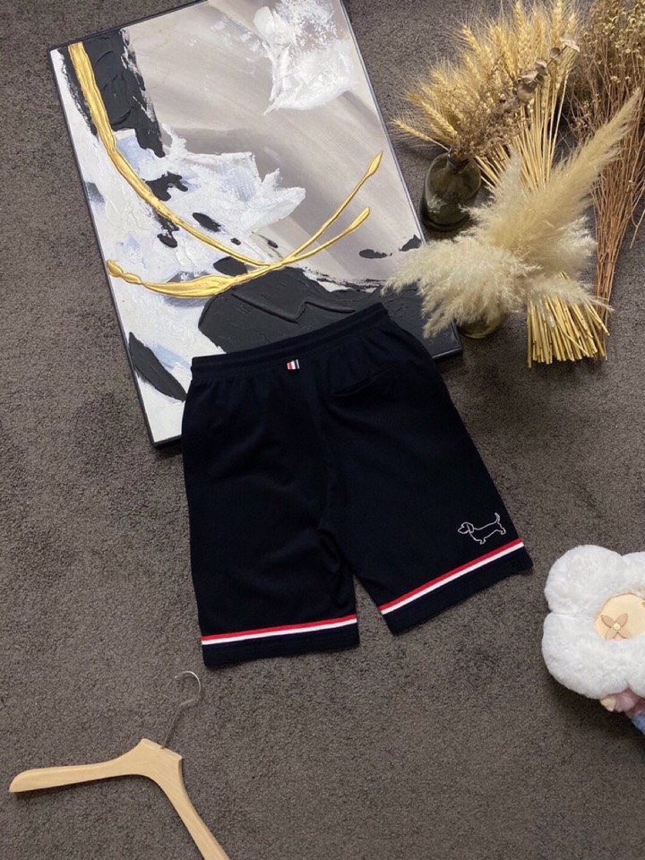 THOM BROWNE 汤姆布朗 TB2025/AW独家爆款火爆TB 腊肠狗狗系列短裤，独家定制原原级巴