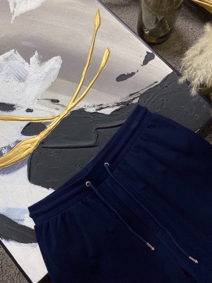 THOM BROWNE 汤姆布朗 TB2025/AW独家爆款火爆TB 腊肠狗狗系列短裤，独家定制原原级巴