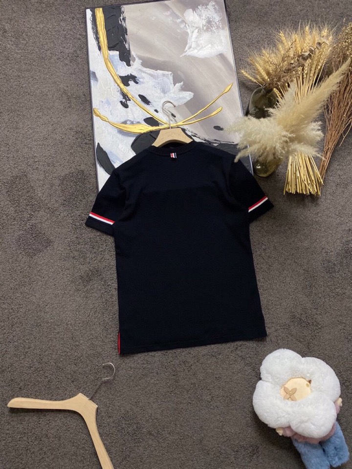 THOM BROWNE 汤姆布朗 TB2025/AW 独家爆款火爆TB 动物狗狗系列短袖圆领T恤，独家定