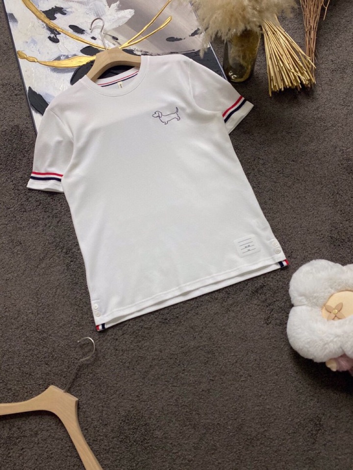 THOM BROWNE 汤姆布朗 TB2025/AW 独家爆款火爆TB 动物狗狗系列短袖圆领T恤，独家定