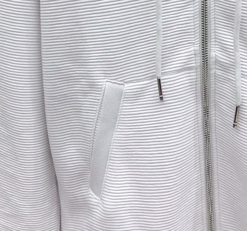 THOM BROWNE 汤姆布朗 TB 水波纹色织经典拉链外套，男女同款情侣款卫衣开衫夹克外套\n码数：