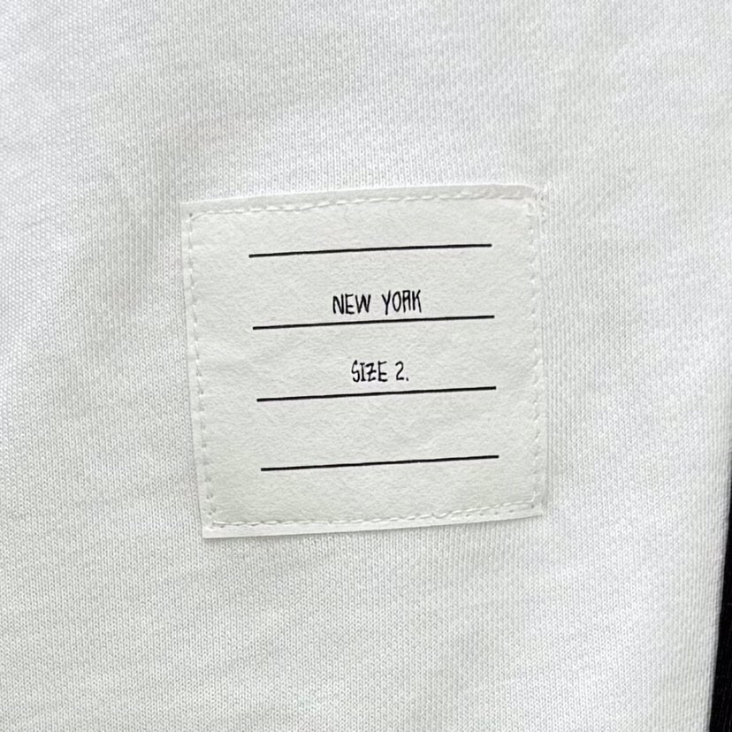 THOM BROWNE 汤姆布朗 TB新版前后拼色红四杠系列【长裤】 男女同款情侣款休闲裤，可配套装\n