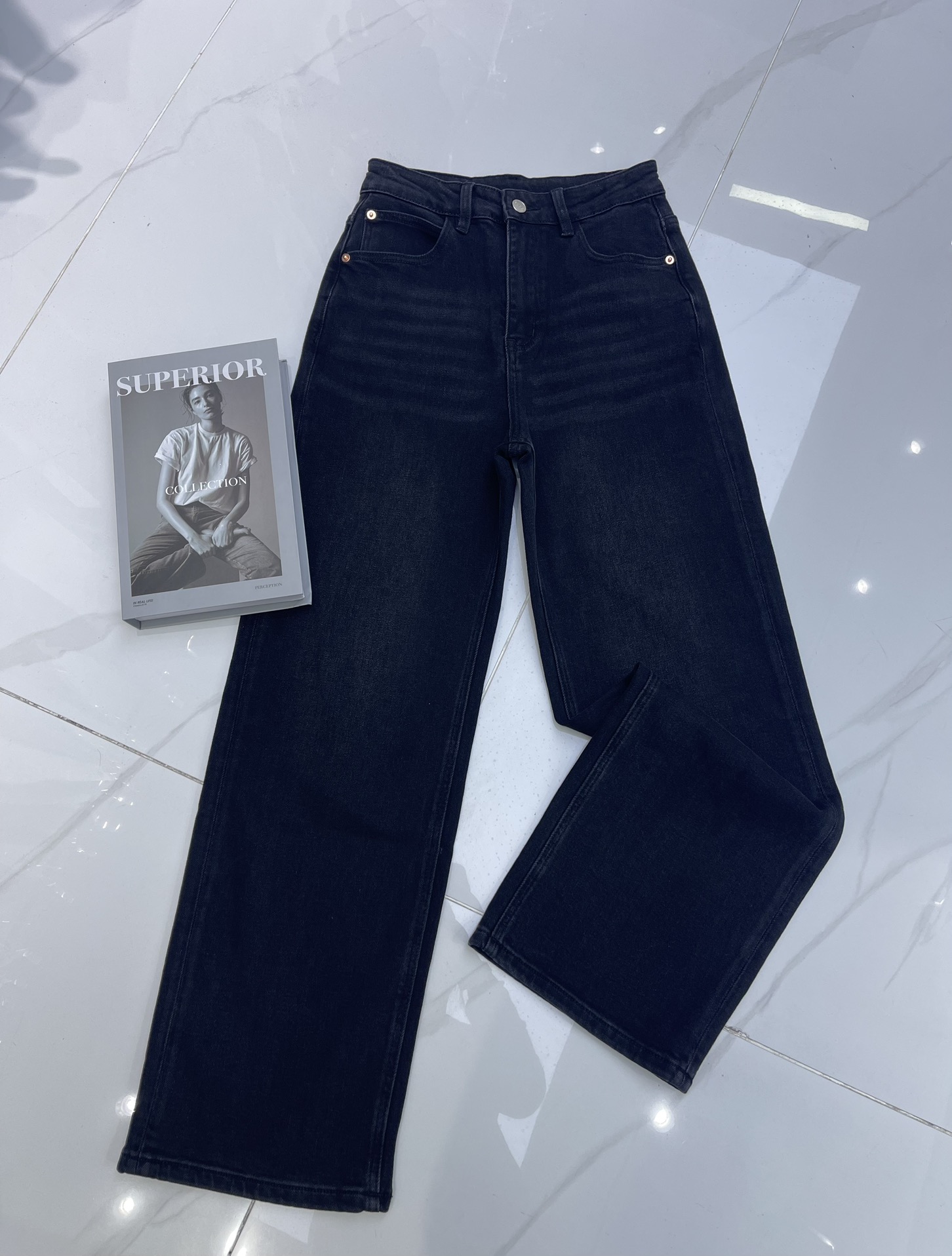 Gucci Women's Embroidered Logo High-Waisted Straight-Leg Jeans 2 i1756524471 7468 3