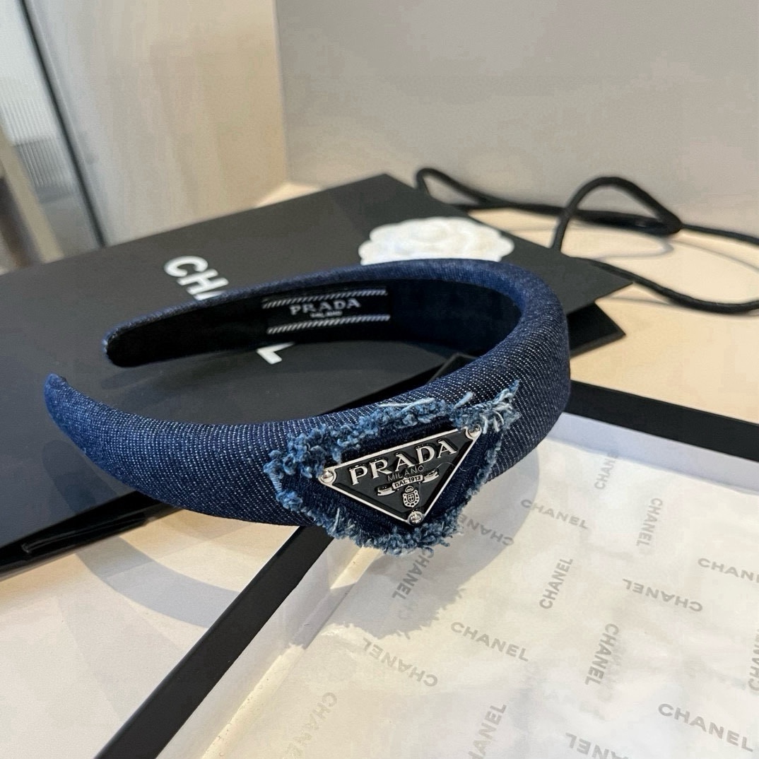 🆕

PRADA普拉达发夹