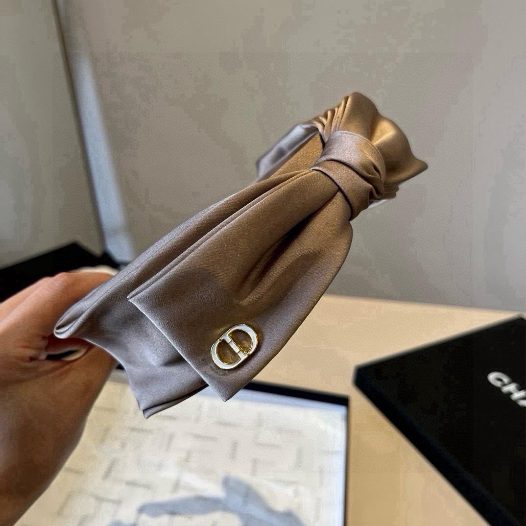 🆕

Dior迪奥新款发箍