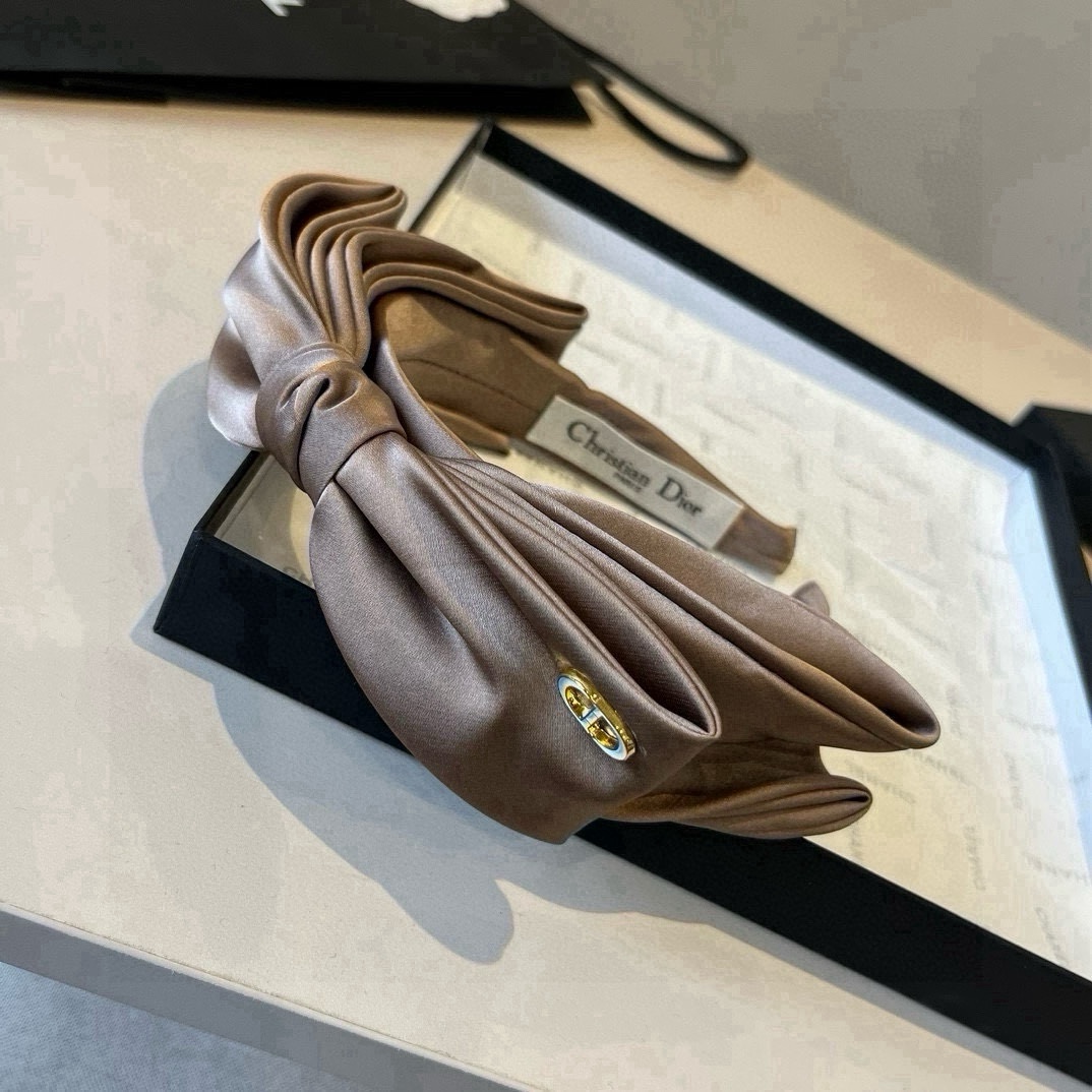 🆕

Dior迪奥新款发箍