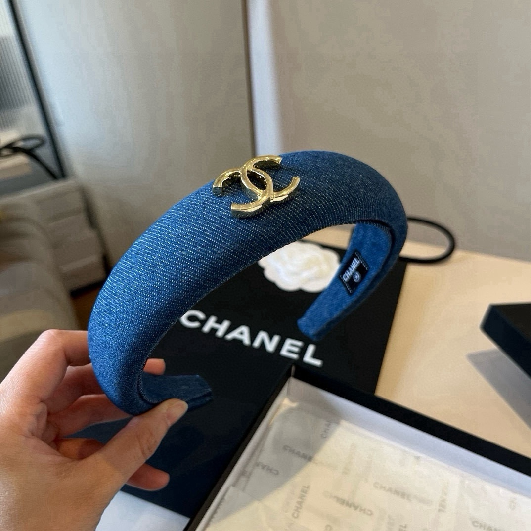 🆕

Chanel香奈儿原单牛仔发箍