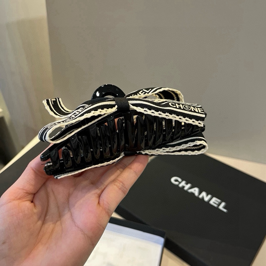 🆕

Chanel香奈儿新款发夹