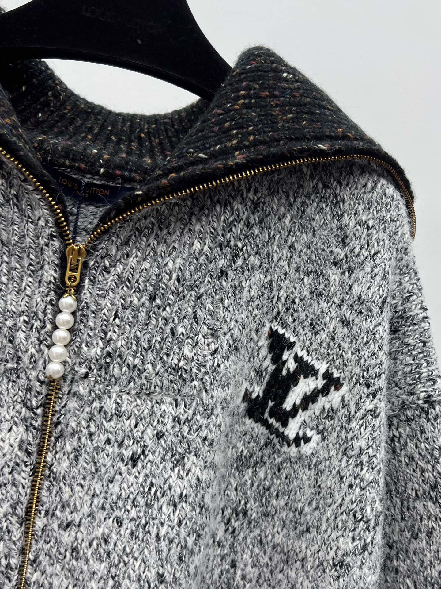 Louis vuitto*翻领拉链针织外套Pharrell Williams X Nigo联名款本款针织