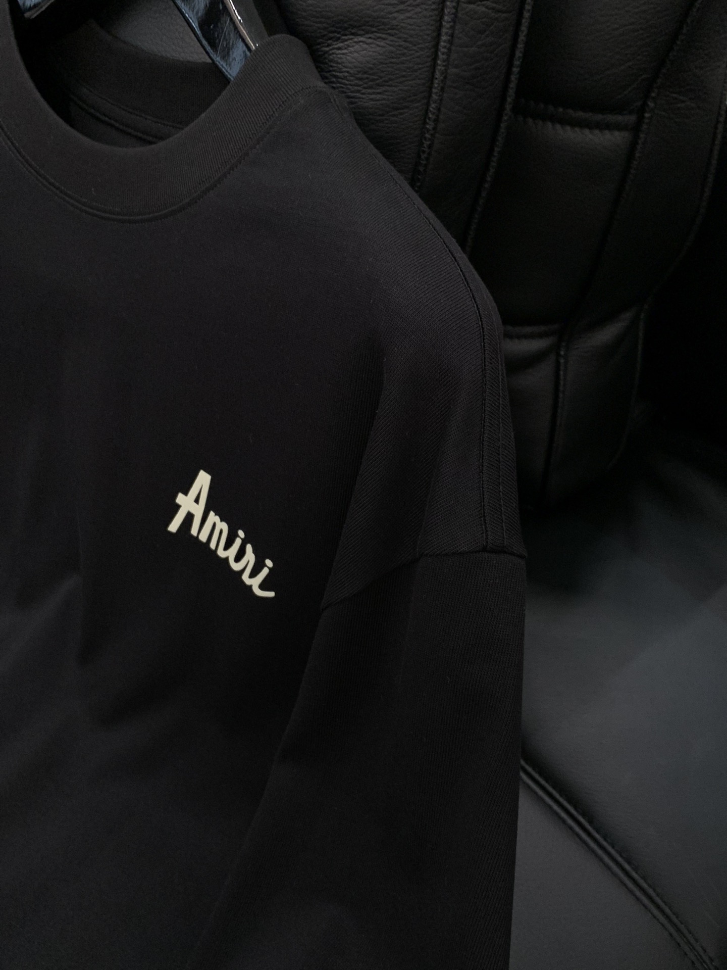 ，Amiri 埃米尔，2025早秋最新品，专柜同步有售，原单狠货，休闲时尚圆领长袖T恤，进口原版面料，顶