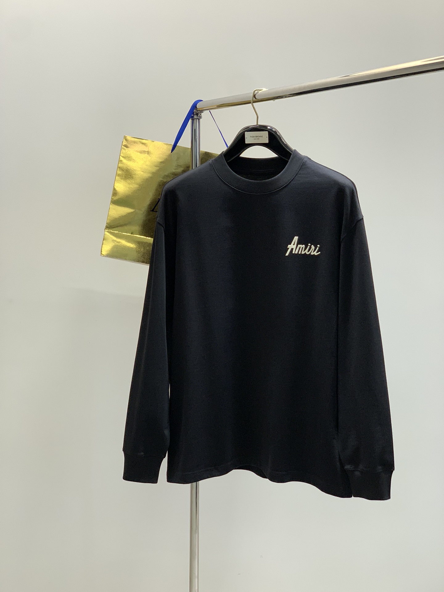 ，Amiri 埃米尔，2025早秋最新品，专柜同步有售，原单狠货，休闲时尚圆领长袖T恤，进口原版面料，顶