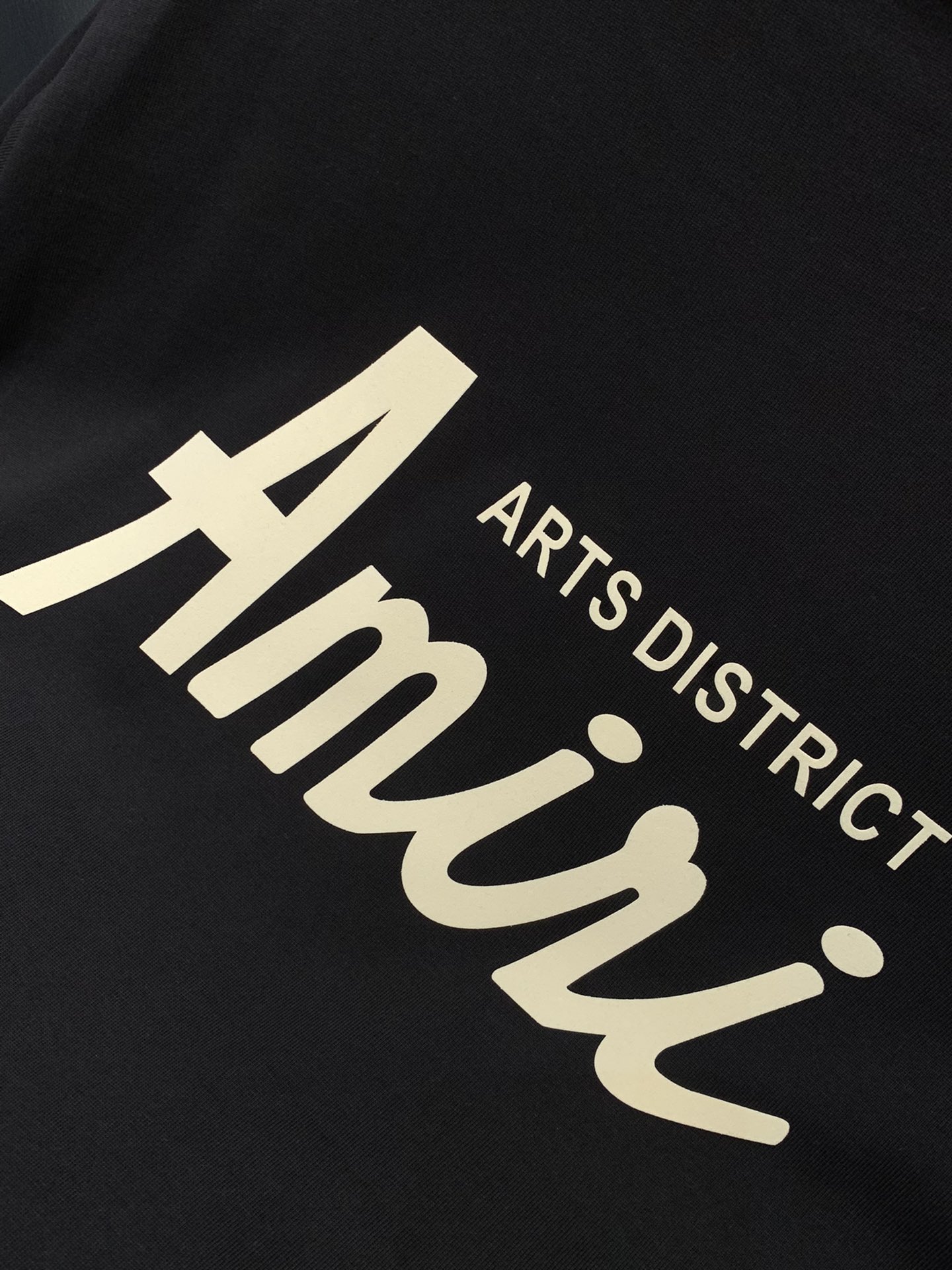 ，Amiri 埃米尔，2025早秋最新品，专柜同步有售，原单狠货，休闲时尚圆领长袖T恤，进口原版面料，顶