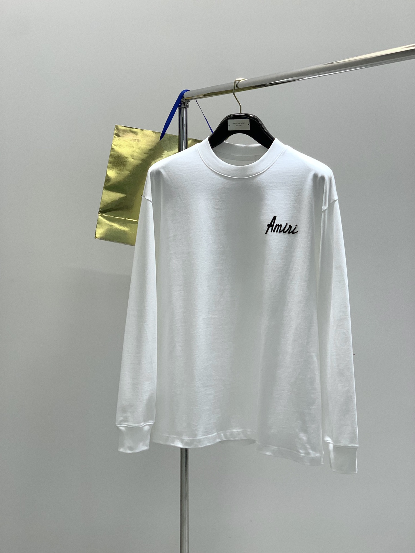 ，Amiri 埃米尔，2025早秋最新品，专柜同步有售，原单狠货，休闲时尚圆领长袖T恤，进口原版面料，顶