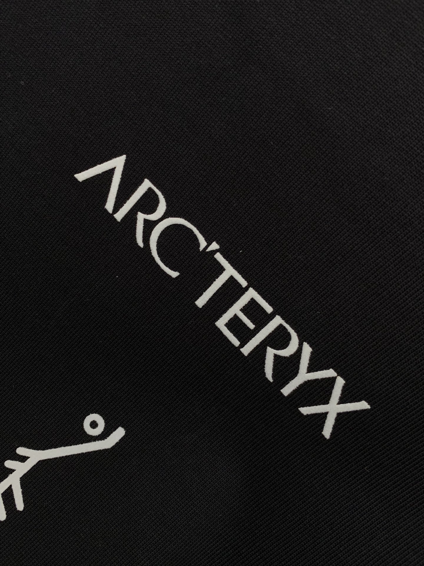 ，ARCTERYX 始祖鸟，2025早秋AW新品，时尚休闲圆领长袖T恤，专柜同步有售，原单狠货，进口原版