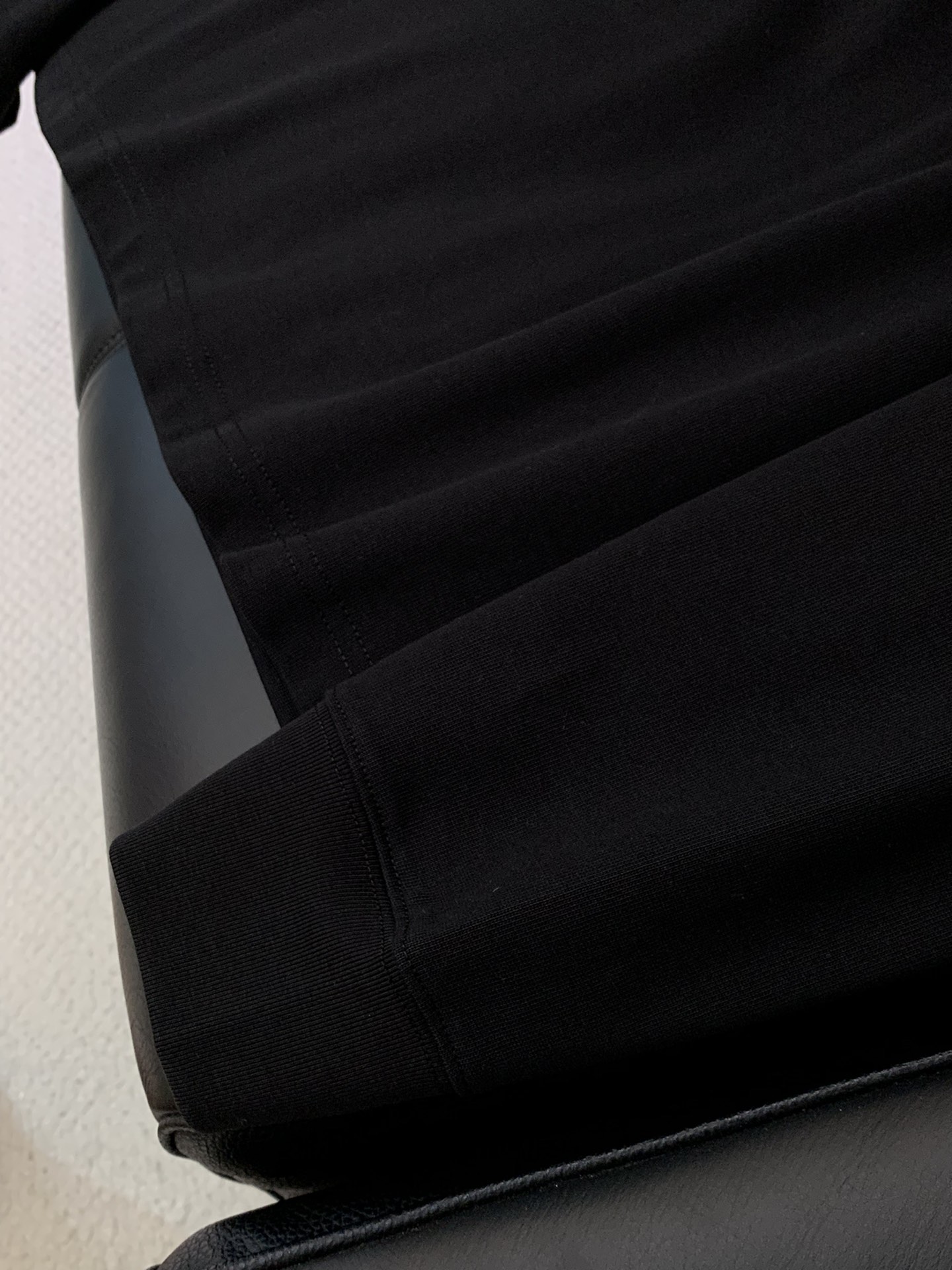 ，ARCTERYX 始祖鸟，2025早秋AW新品，时尚休闲圆领长袖T恤，专柜同步有售，原单狠货，进口原版