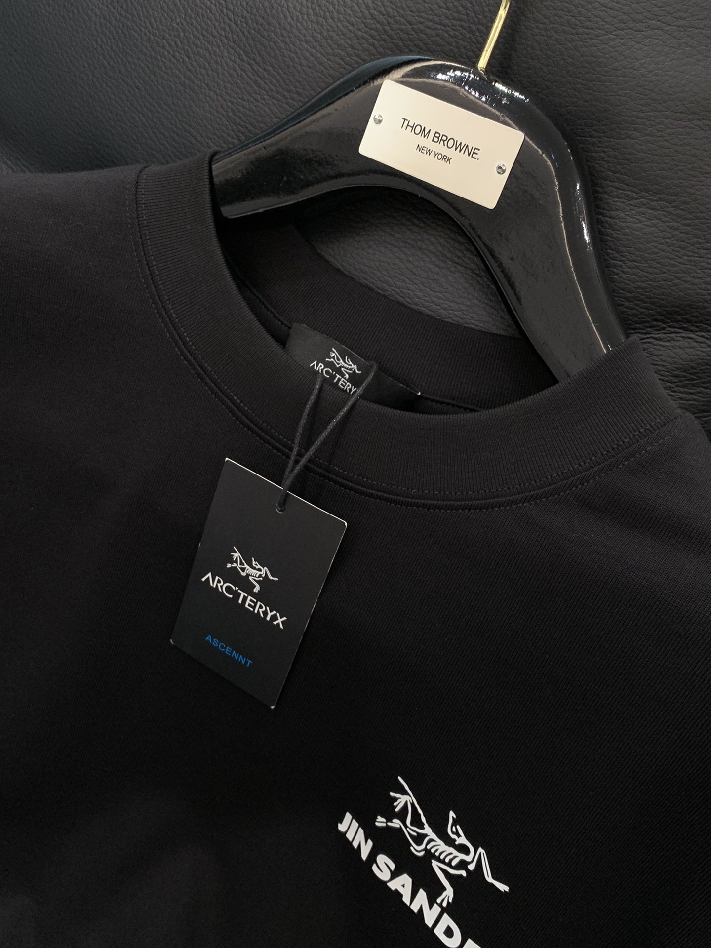 ，ARCTERYX 始祖鸟，2025早秋AW新品，时尚休闲圆领长袖T恤，专柜同步有售，原单狠货，进口原版