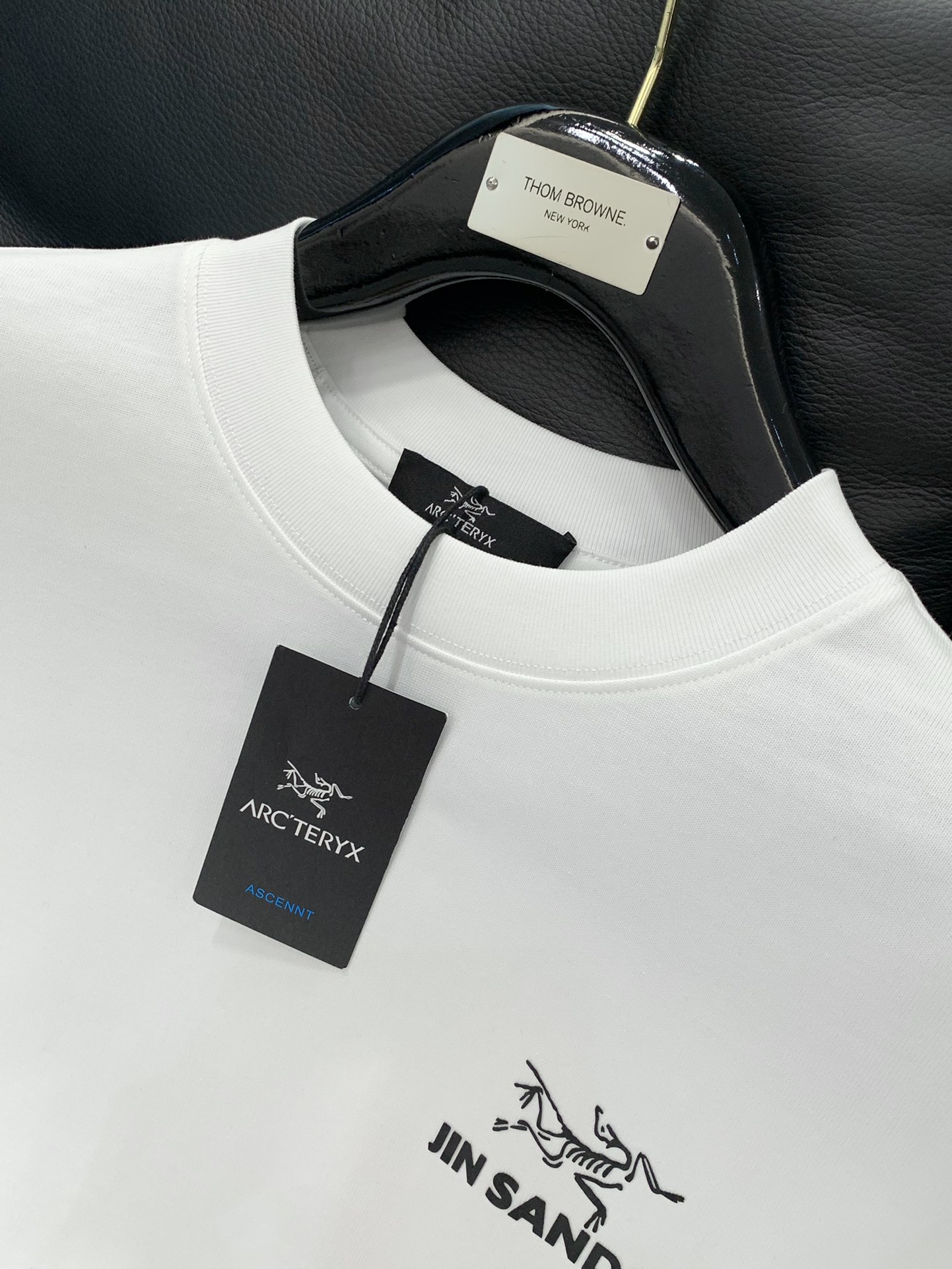 ，ARCTERYX 始祖鸟，2025早秋AW新品，时尚休闲圆领长袖T恤，专柜同步有售，原单狠货，进口原版