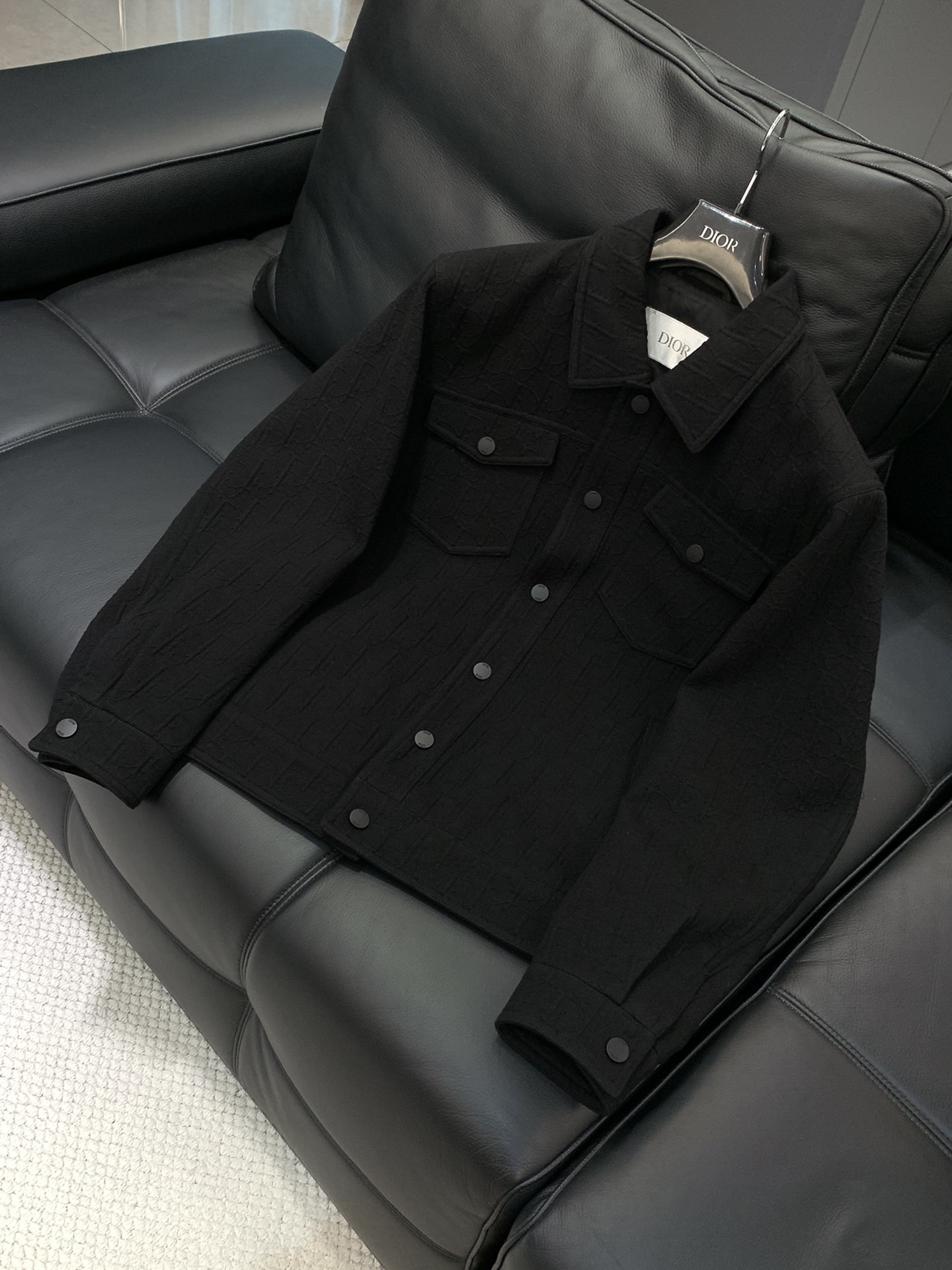 ，Dior 迪奥， 2025秋季新品，专柜同步有售，简约时尚休闲夹克翻领外套，原版进口面料，舒适透气，顶
