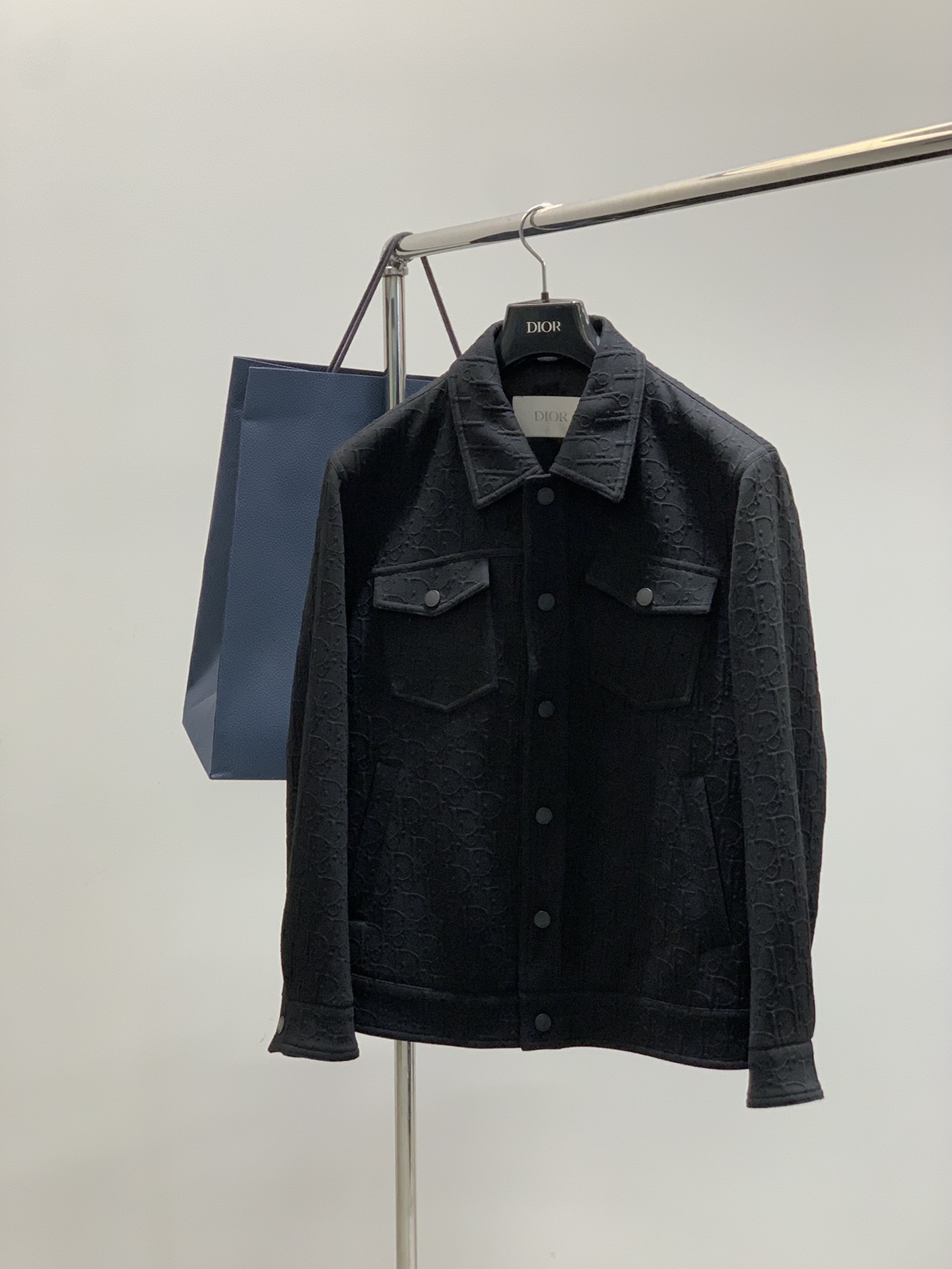 ，Dior 迪奥， 2025秋季新品，专柜同步有售，简约时尚休闲夹克翻领外套，原版进口面料，舒适透气，顶