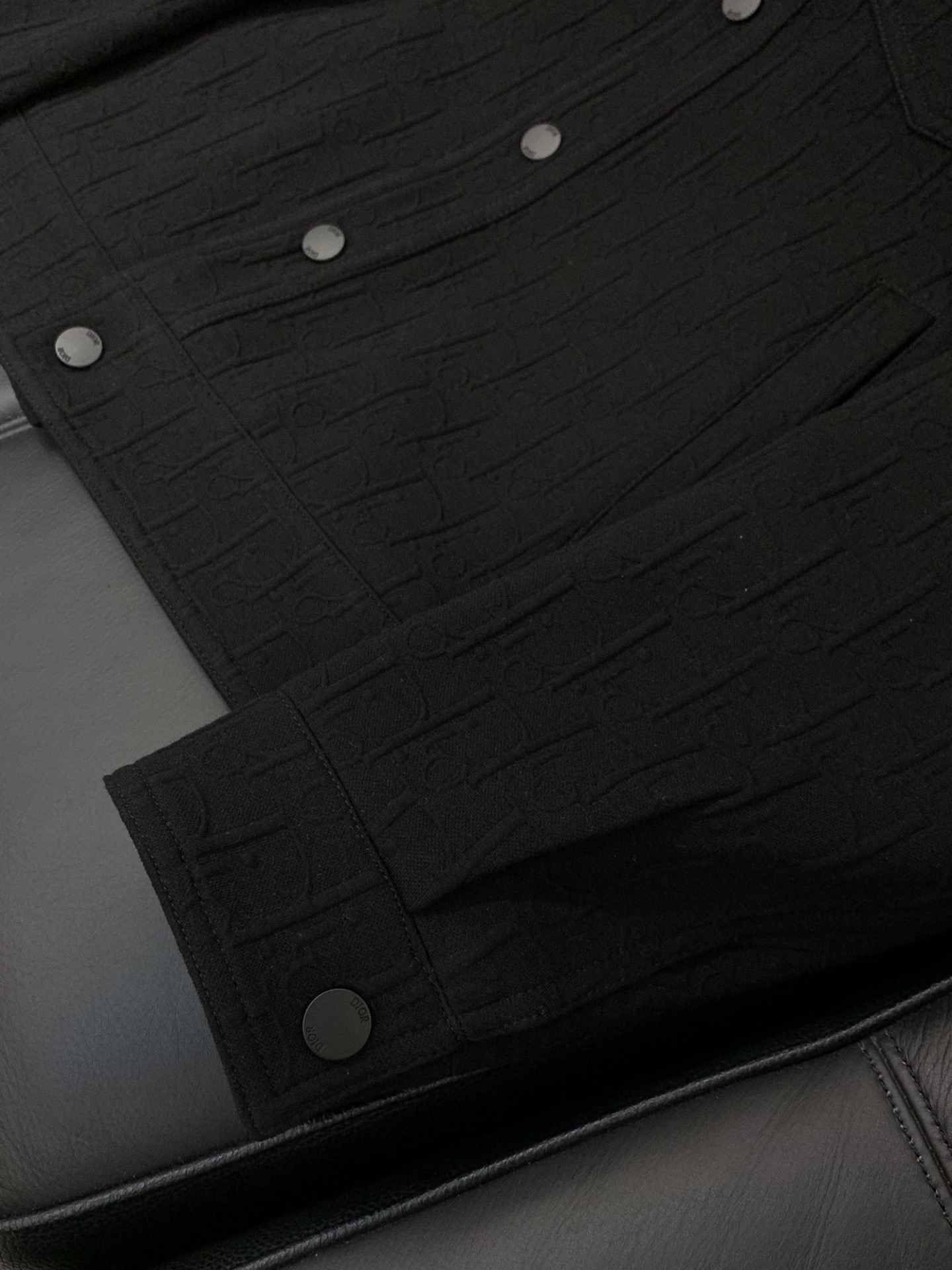 ，Dior 迪奥， 2025秋季新品，专柜同步有售，简约时尚休闲夹克翻领外套，原版进口面料，舒适透气，顶