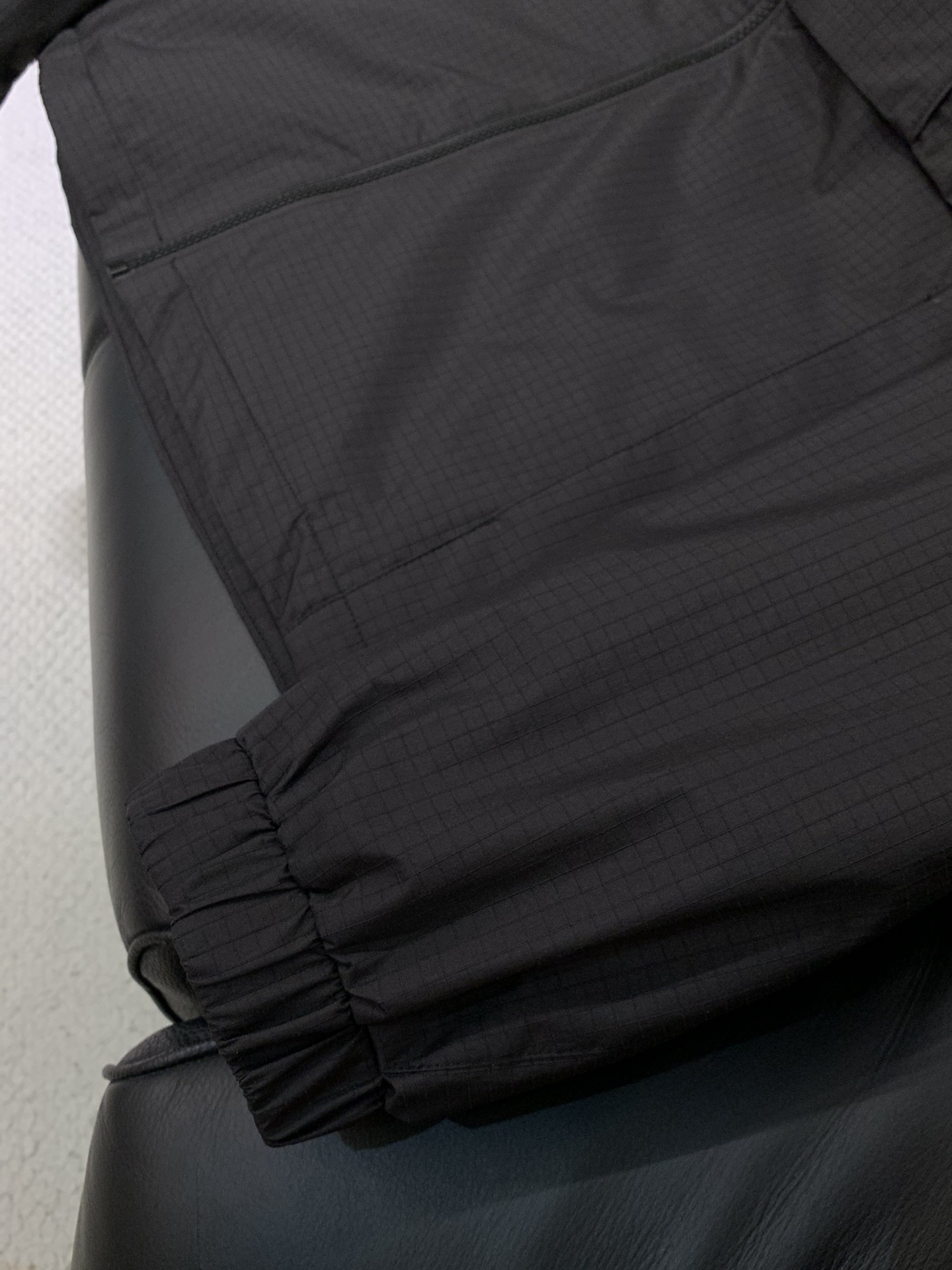 ，Moncler 蒙口，2025秋冬最新品，专柜同步有售，原单狠货，时尚休闲连帽外套，上身舒适！吸睛而有