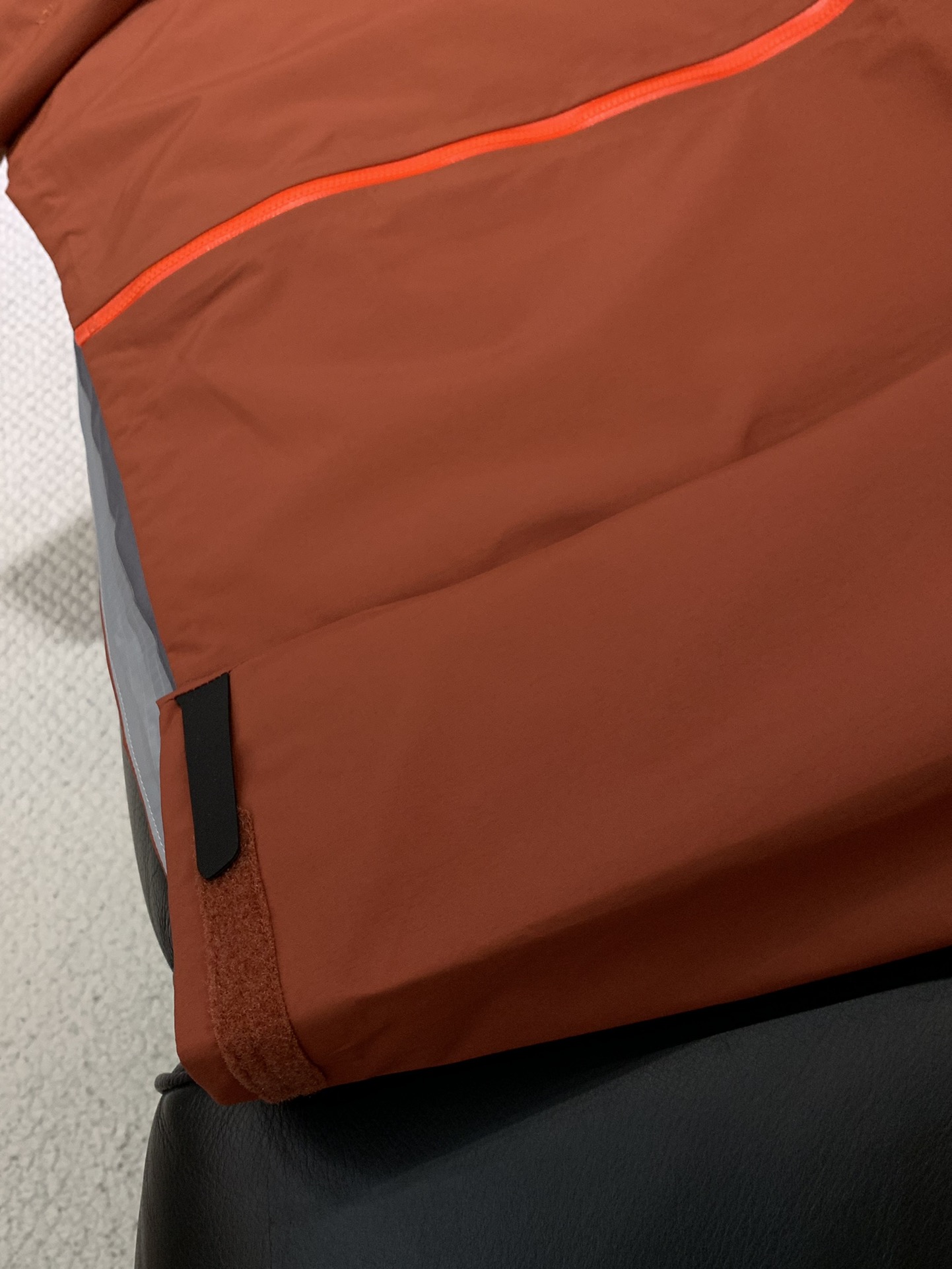 ，ARCTERYX 始祖鸟，2025秋冬AW新品，时尚休闲冲锋衣外套，专柜同步有售，原单狠货，进口原版面