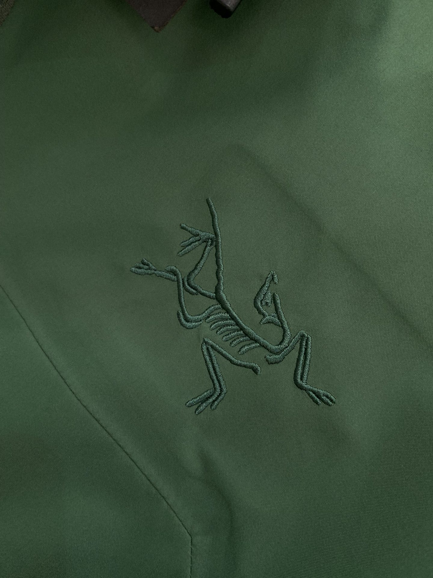 ，ARCTERYX 始祖鸟，2025秋冬AW新品，时尚休闲冲锋衣外套，专柜同步有售，原单狠货，进口原版面