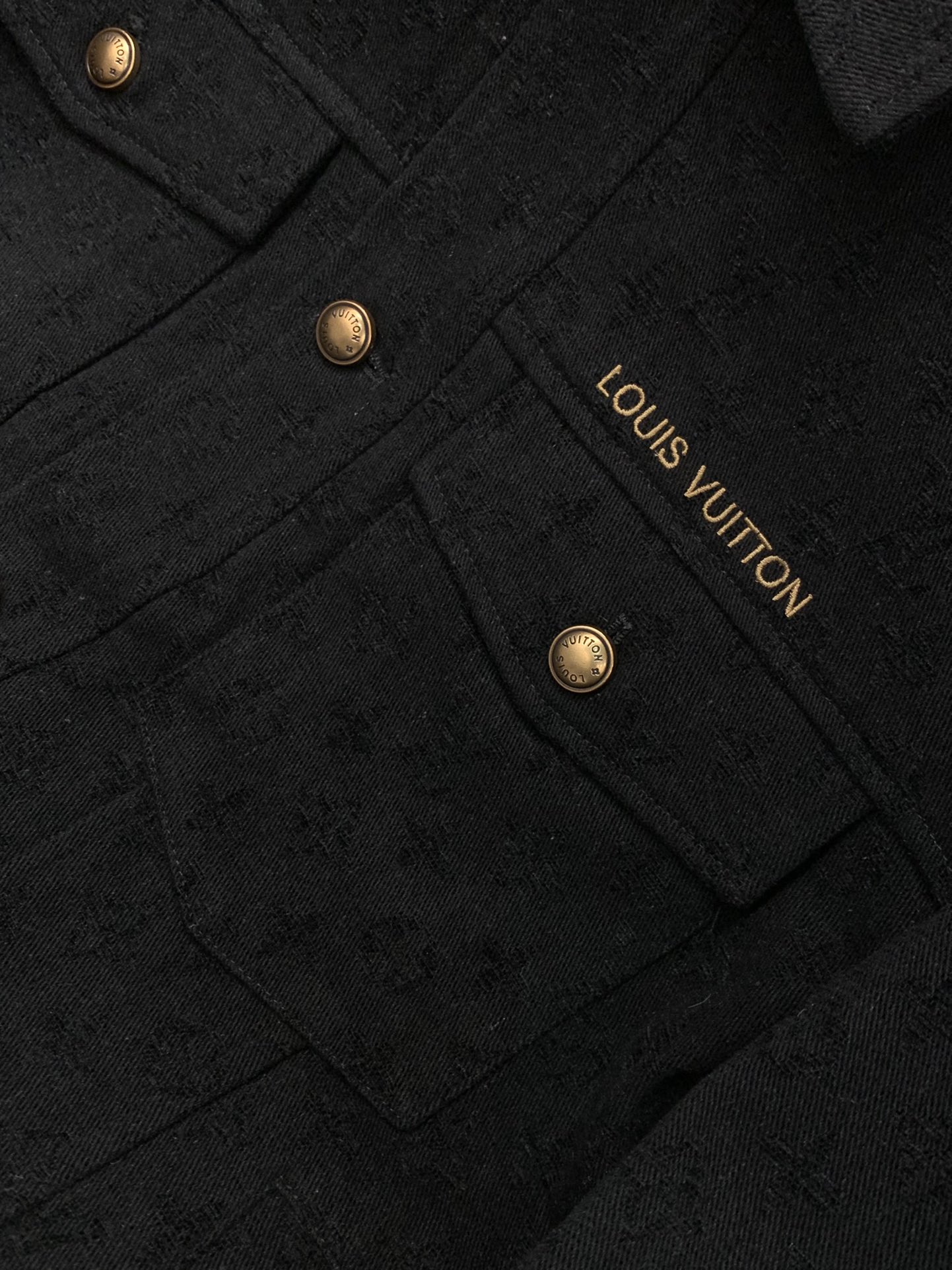 ，LouisVuitton 路易威登，2025秋冬最新款，专柜同步有售，原单狠货，时尚休闲夹克外套，上身