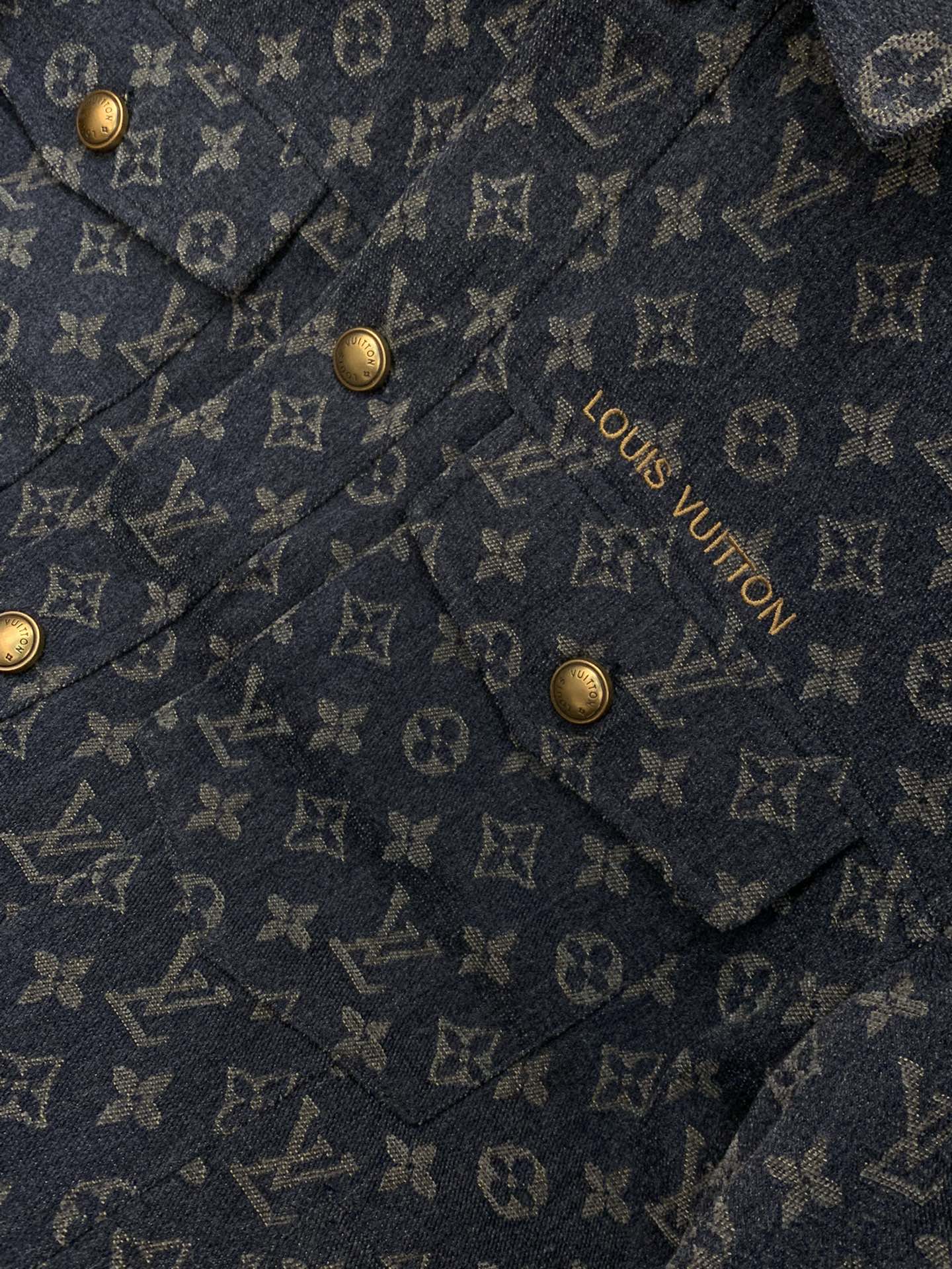 ，LouisVuitton 路易威登，2025秋冬最新款，专柜同步有售，原单狠货，时尚休闲夹克外套，上身