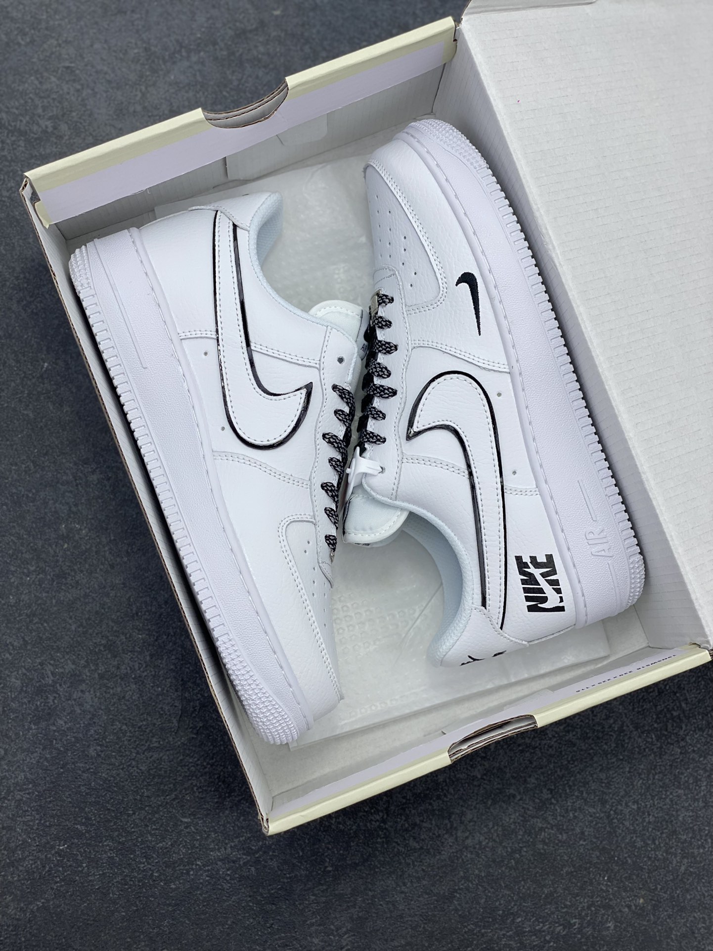 图片[9]-Nike Air Force 1 Low 空军一号低帮百搭休闲运动板鞋。柔软、弹性十足的缓震性能和出色的中底设计，横跨复古与现代的外型结合，造就出风靡全球三十多年的Force 1，直到今天还深受青睐。 货号：CS5288-031 尺码：36 36.5 37.5 38 38.5 39 40 40.5 41 42 42.5 43 44 44.5 45-选品中心