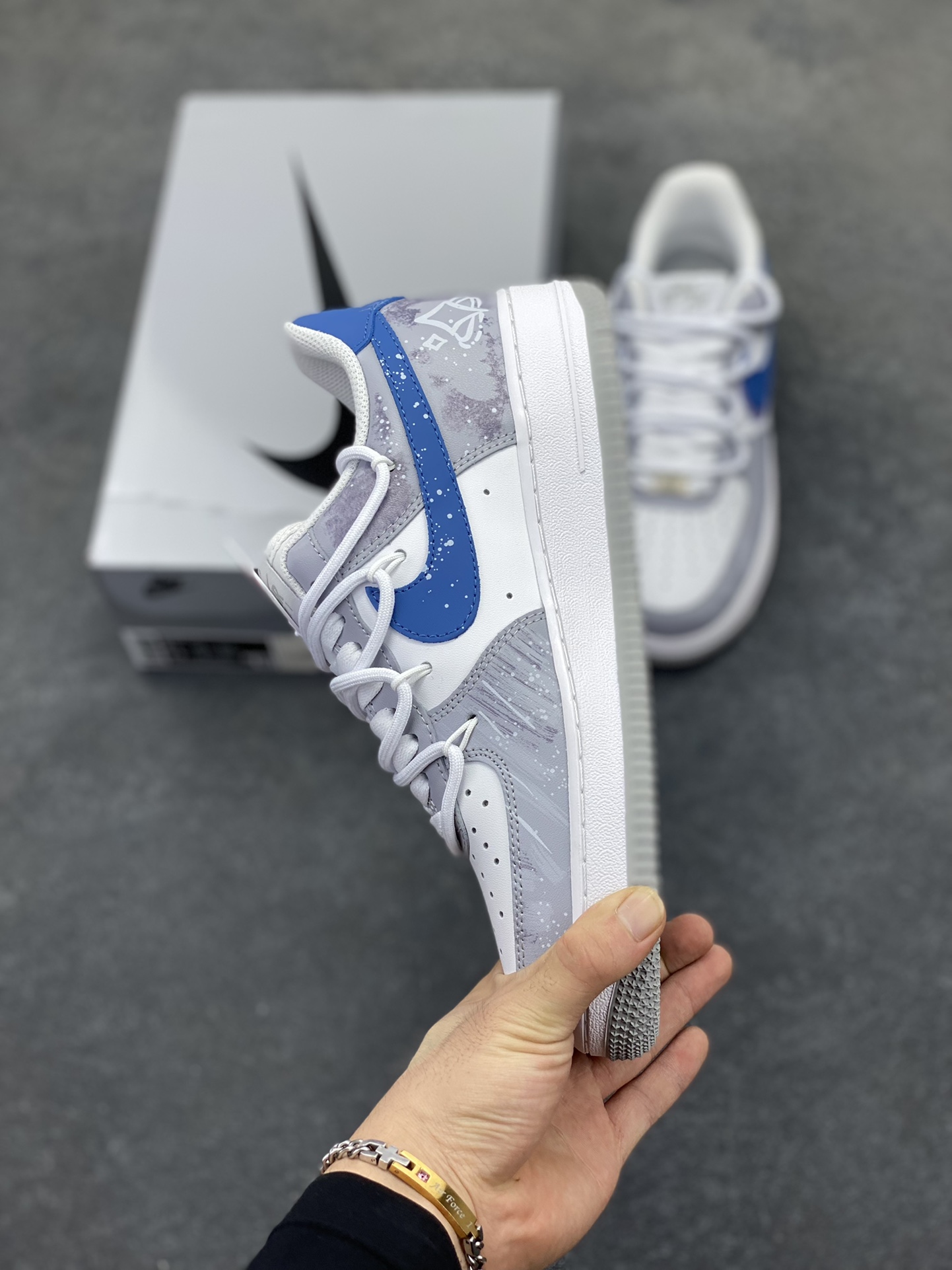 图片[3]-Nike Air Force 1 Low’07 繁星似点 空军一号低帮休闲板鞋 定制皮料 定制鞋盒 原楦原纸板 纯正空军版型 内置全掌气垫 货号：ZH0316-099 尺码：36 36.5 37.5 38 38.5 39 40 40.5 41 42 42.5 43 44 44.5 45-选品中心