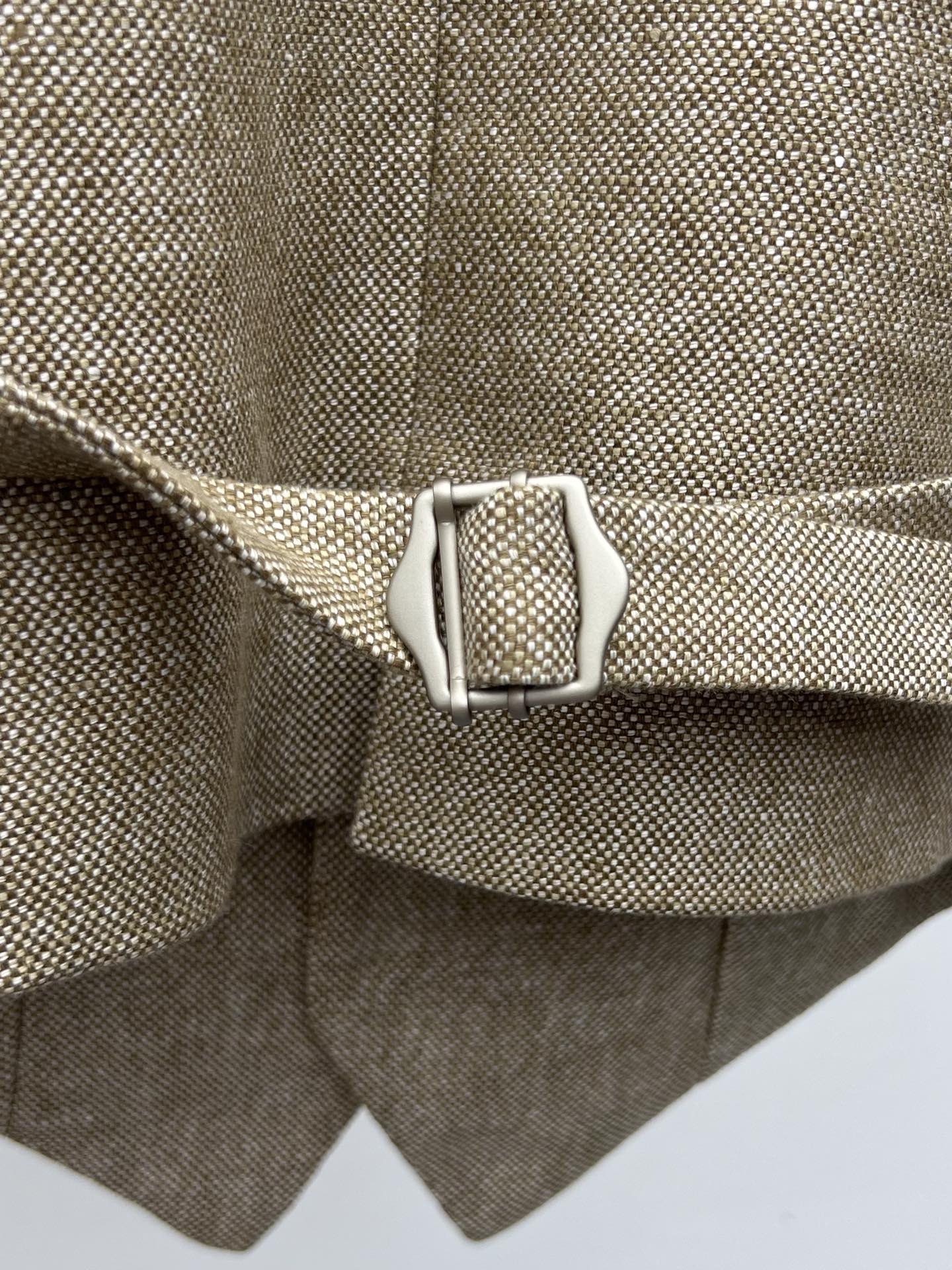 Ralph Lauren Linen Tweed Vest: Button-Front, Adjustable Buckle Detail, Old Money Style 8 i1756550378 6133 6