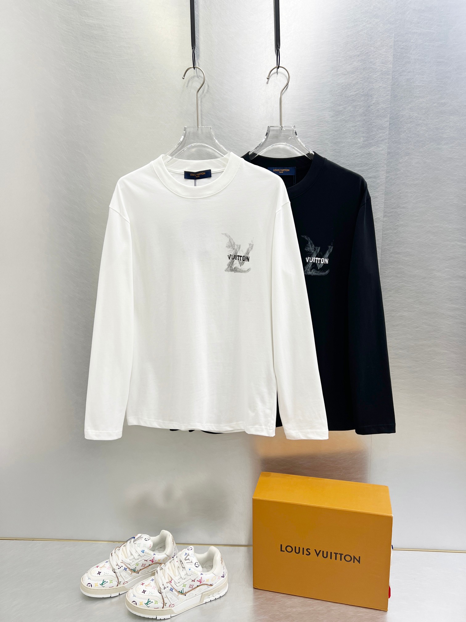 Louis Vuitton 2025 Embroidered Long Sleeve T-Shirt Casual Fashion