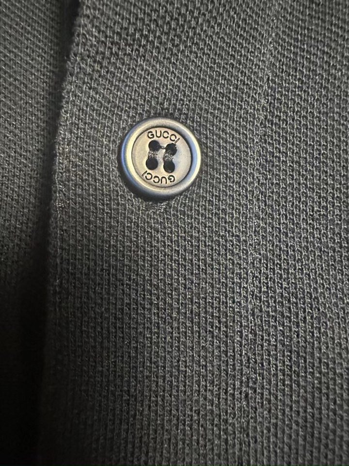 Gucci 古奇新款短袖翻领T恤POLO衫，珠地纯棉220克面料，经典款式，胸部口袋徽标刺绣设计，简约大