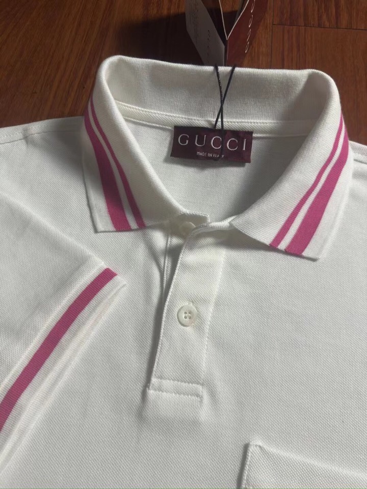 Gucci 古奇新款短袖翻领T恤POLO衫，珠地纯棉220克面料，经典款式，胸部口袋徽标刺绣设计，简约大