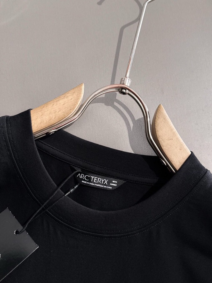🔥(Arcteryx）始祖鸟25ss新款短袖圆领T恤，男女同款情侣款，定制260克100％双纱纯棉面料·