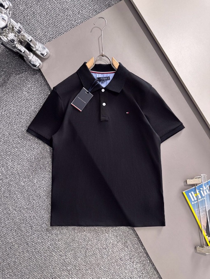 THOM BROWNE 汤姆布朗 TB25ss春夏新款翻领T恤Polo衫，舒适细腻带来极佳的亲肤感，同时