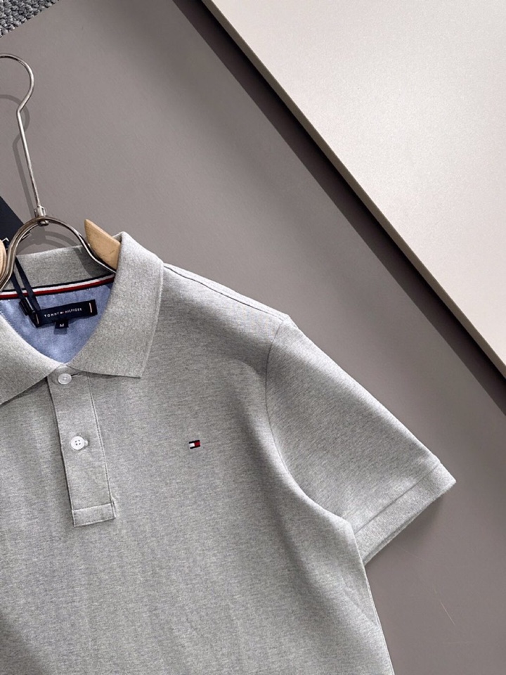 THOM BROWNE 汤姆布朗 TB25ss春夏新款翻领T恤Polo衫，舒适细腻带来极佳的亲肤感，同时