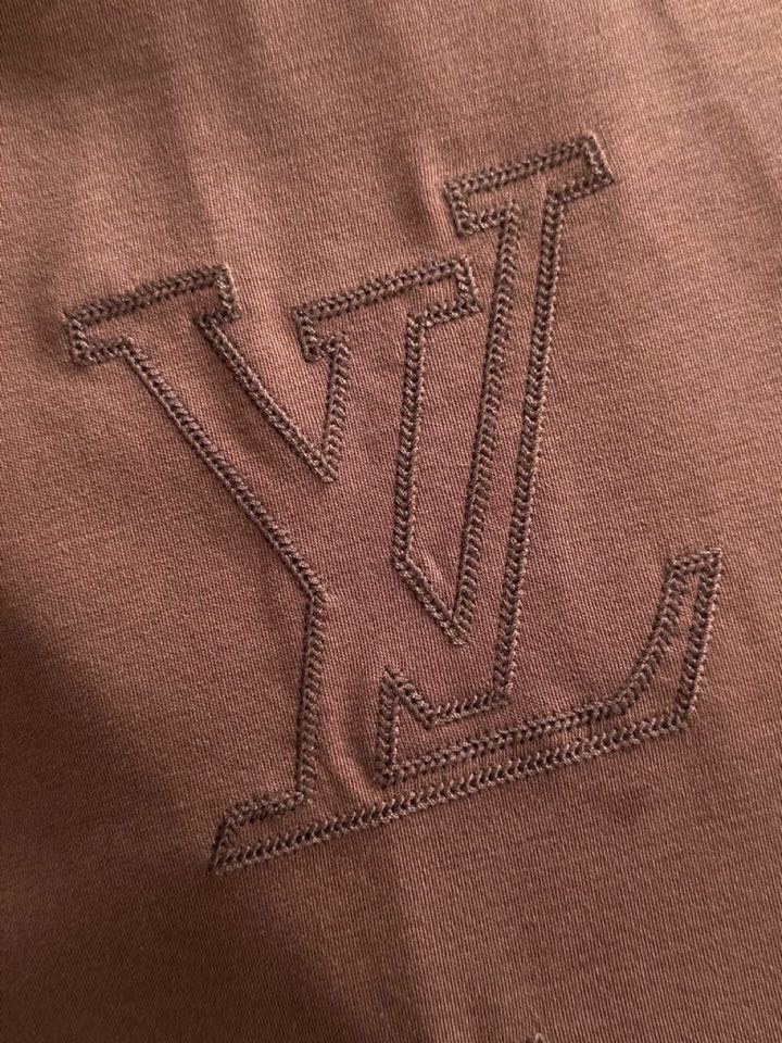 Louis Vuitton 路易威登 lv 驴牌25SS LV 新品同步款 刺绣 男女同款！短袖不在千篇