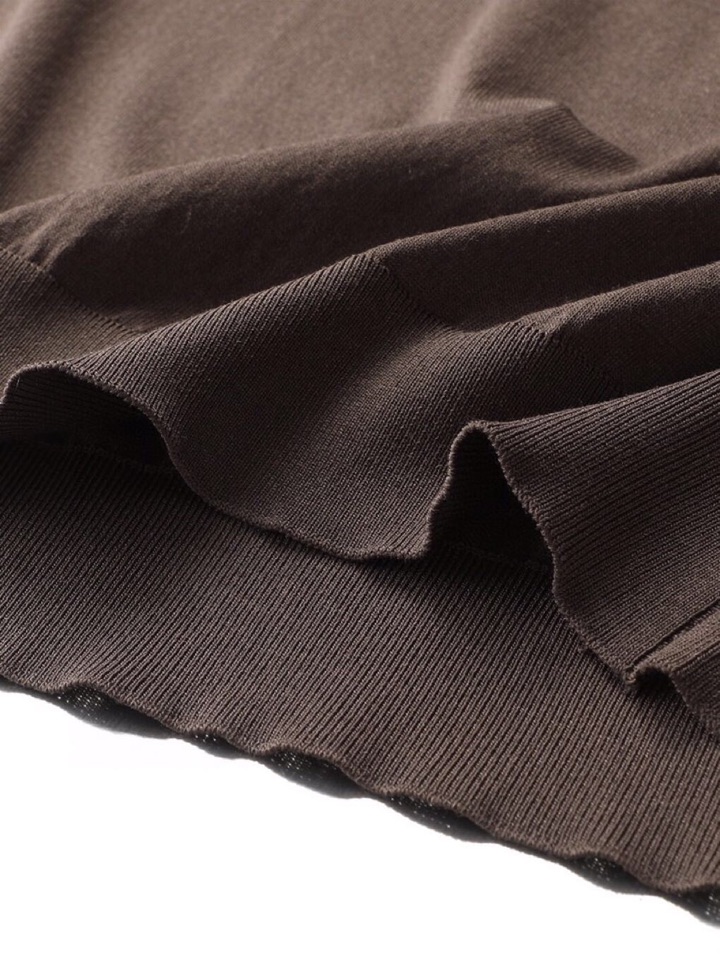 Loro Piana 诺悠翩雅lP🆕 SS25 春夏男装，\n超级爆款推荐，春夏新品男装系列爆款翻领T恤