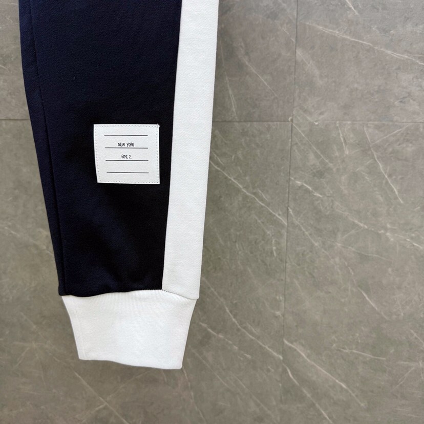 THOM BROWNE 汤姆布朗 TB新季白边侧四杠卫裤 男女同款情侣休闲裤，\n码数：1-5 颜色：灰