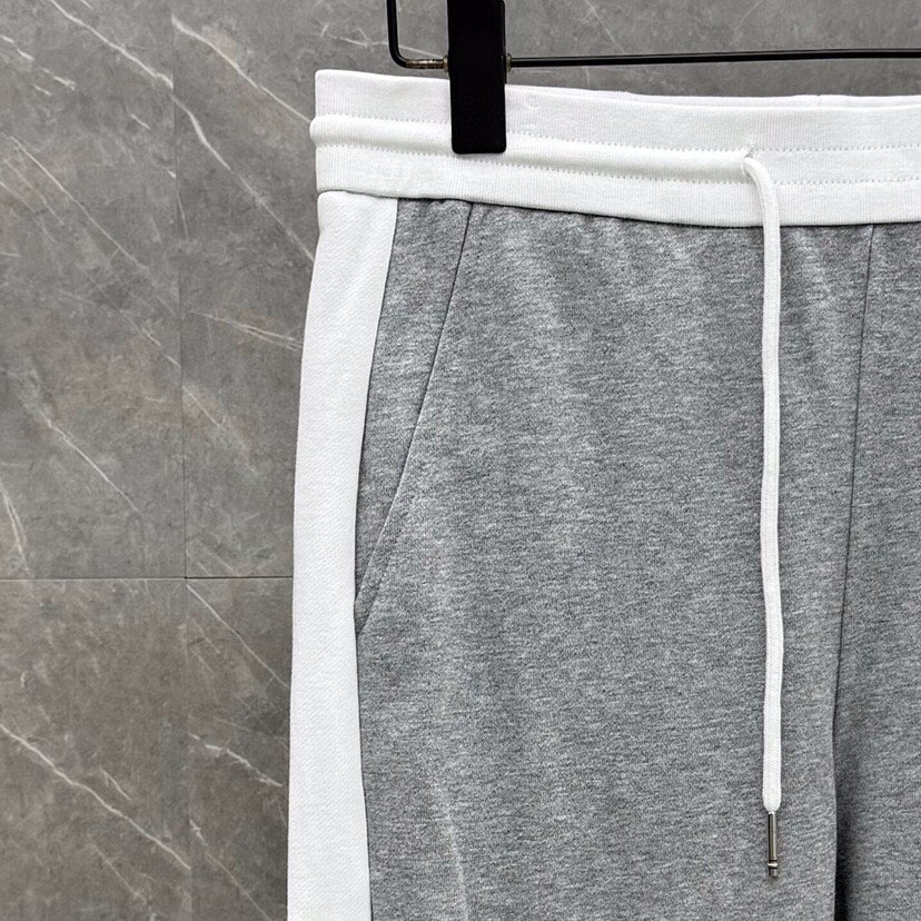 THOM BROWNE 汤姆布朗 TB新季白边侧四杠卫裤 男女同款情侣休闲裤，\n码数：1-5 颜色：灰