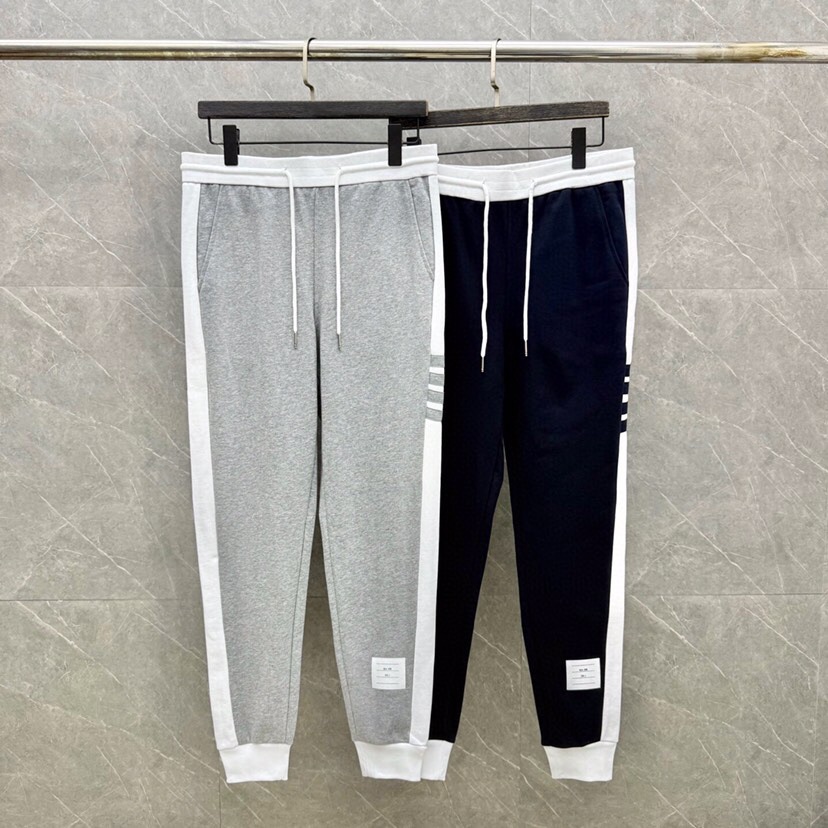 THOM BROWNE 汤姆布朗 TB新季白边侧四杠卫裤 男女同款情侣休闲裤，\n码数：1-5 颜色：灰