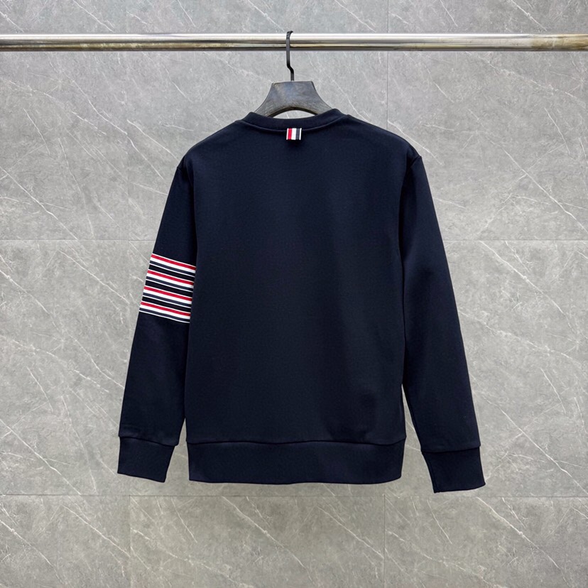THOM BROWNE 汤姆布朗 TB 新季红白蓝四杠系列男女同款情侣款圆领套装\n码数：1-5 颜色：