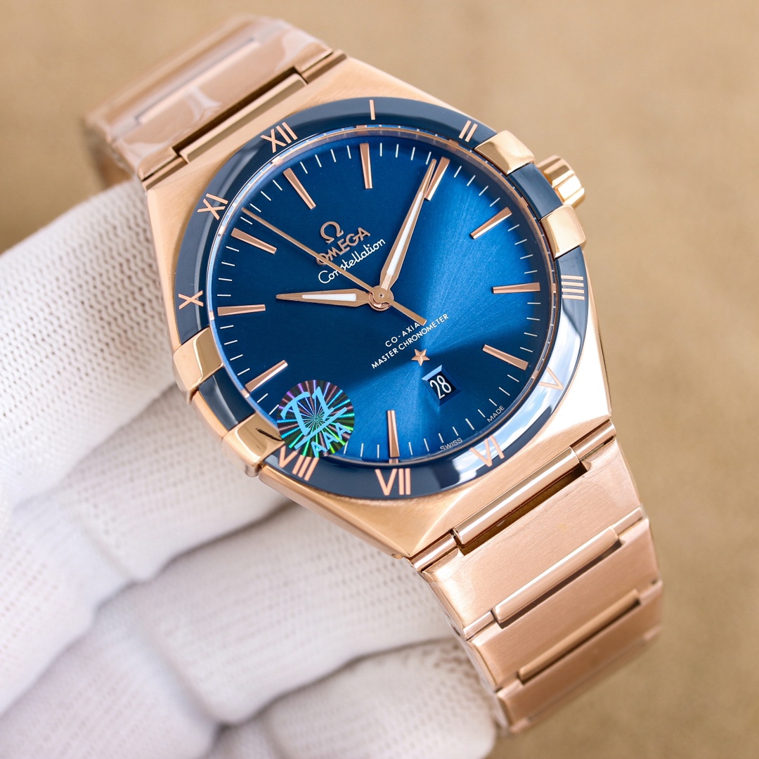 NO:340285,Unified Omega OMEGA Starry Eternal Constellation Watch Fifth Generation Constellation Series!  Brand new original size 41MM watch!  OM68 1-ring port upgrade, original uniformly polished imported ceramic bezel, the scale adopts platinum electroplating process, which will not fade for a long time; 2 half-moon section, the adjusted claw details are more slender, the case and chamfered after polishing and chamfering, the fusion is more natural, making the watch more refined; 3 The crown is engraved with LOGO, and the polishing and matte effects are the same as the original; 4 The dial has been colored by engineers, and the silk satin embossed dial is more youthful and fashionable, and the overall style is more youthful and fashionable. There is a trapezoidal calendar window consistent with the original at 6 o'clock;  5 The original mold opening of the watch needle is filled with luminous effect, polishing and sanding needle tips have been pursuing the same effect as the original version. It took half a year to pursue the same effect as the original version. The process is so difficult that it only pursues the same feeling as the customer wears the original version. 6 Equipped with the original one-to-one original 8900/8901 black oil wire coaxial master chronometer integrated movement with wear-resistant sapphire glass in front and back, making the operation of the dial and movement clearly visible. 7 The movement and buckle on the back are engraved with consistent codes, the same as the code with the back cover code on the warranty card and the tag, one watch, one code, five codes in one, and never repeat; 8 Like the original, there are 11 colors of dials that can be matched according to your preferences; the strap is made of imported rubber lining calfskin, exquisite to every detail, and wear it with original texture!  ,omega,cowhide19860909统一 欧米茄 OMEGA 星辉永恒之星座腕表第五代 星座系列！全新原装尺寸41MM腕表！OM68 1圈口升级,原装一致抛光进口陶瓷表圈,刻度采用白金电镀工艺,经久不褪色； 2半月形切面,经过调整的托爪细节更为纤细,表壳、托爪经抛光打磨和倒角处理后,融合的更加自然,令腕表更加精致； 3表冠镌刻LOGO,抛光和磨砂的效果同原装一致； 4表盘经过工程师调配的颜色,加之丝缎压纹表盘搭配起来整体风格更显年轻时尚,6点钟位置设有同原版一致的梯形日历窗口；  5表针原版开模,填充夜光效果,打磨和拉砂针尖为追求跟原版一致斜批的效果历时半年之久,工艺流程之艰难,只追求客户佩戴出原装一样的感觉；6搭载正品一比一原装8900/8901黑油丝同轴至臻天文台一体机芯前后搭配耐磨损蓝宝石玻璃,使表盘和机芯的运转美态清晰可见,； 7背面机芯、表扣刻有一致的编码,同保修卡和吊牌上加后盖贴码的编码一样,一表一码,五码合一,绝不重复； 8同原装一样有11种颜色的表盘可根据自己的喜好搭配；表带采用进口橡胶衬头层小牛皮,精致到每一个细节,戴出原装质感！,,omega,cowhide,Watch